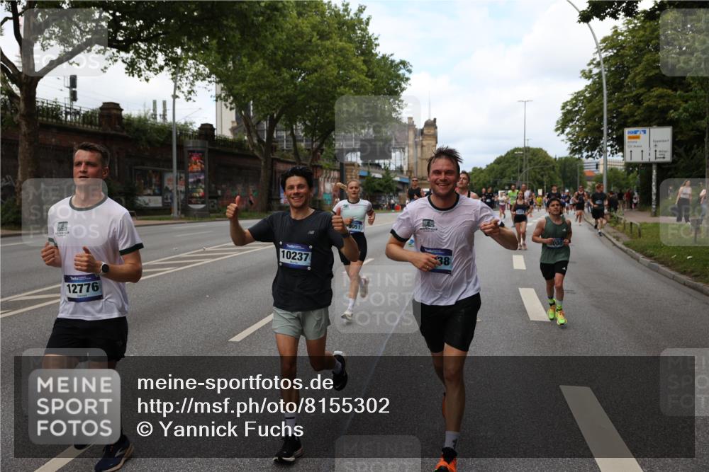 29.06.2025 - hella hamburg halbmarathon Yannick Fuchs http://msf.ph/oto/8155302 29.06.2025 10:38:01 20KM 3109, 3116, 3124, 3146, 3437, 3697, 3928, 4080, 5506, 5692, 6495, 7093, 7185, 7451, 8664, 9043, 9114, 9931, 10237, 10246, 10493, 11153, 11648, 11778, 11848, 12327, 12438, 12623, 12657, 12776, 13348, 13897, 14690, 15383, 15932, 16105, 16338, 16648, 16720, 16997, 17391, 17403, 17516, 18678, 18775, 19038, 19051, 19090 meine-sportfotos.de