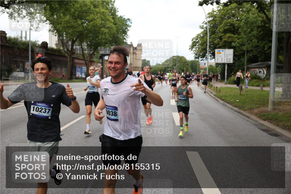 29.06.2025 - hella hamburg halbmarathon Yannick Fuchs http://msf.ph/oto/8155315 29.06.2025 10:38:02 20KM 3109, 3116, 3124, 3146, 3437, 3697, 3928, 4080, 5506, 5692, 6495, 7093, 7185, 7451, 8664, 9043, 9114, 9931, 10237, 10246, 10493, 11153, 11648, 11778, 11848, 12327, 12438, 12623, 12657, 12776, 13348, 13897, 14690, 15383, 15932, 16105, 16648, 16720, 16997, 17391, 17403, 17516, 18678, 18775, 19038, 19051, 19090 meine-sportfotos.de