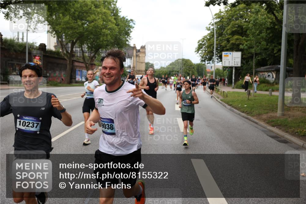 29.06.2025 - hella hamburg halbmarathon Yannick Fuchs http://msf.ph/oto/8155322 29.06.2025 10:38:02 20KM 3109, 3116, 3124, 3146, 3437, 3697, 3928, 4080, 5506, 5692, 6495, 7093, 7185, 7451, 8664, 9043, 9114, 9931, 10237, 10246, 10493, 11153, 11648, 11778, 11848, 12327, 12438, 12623, 12657, 12776, 13348, 13897, 14690, 15383, 15932, 16105, 16648, 16720, 16997, 17391, 17403, 17516, 18678, 18775, 19038, 19051, 19090 meine-sportfotos.de