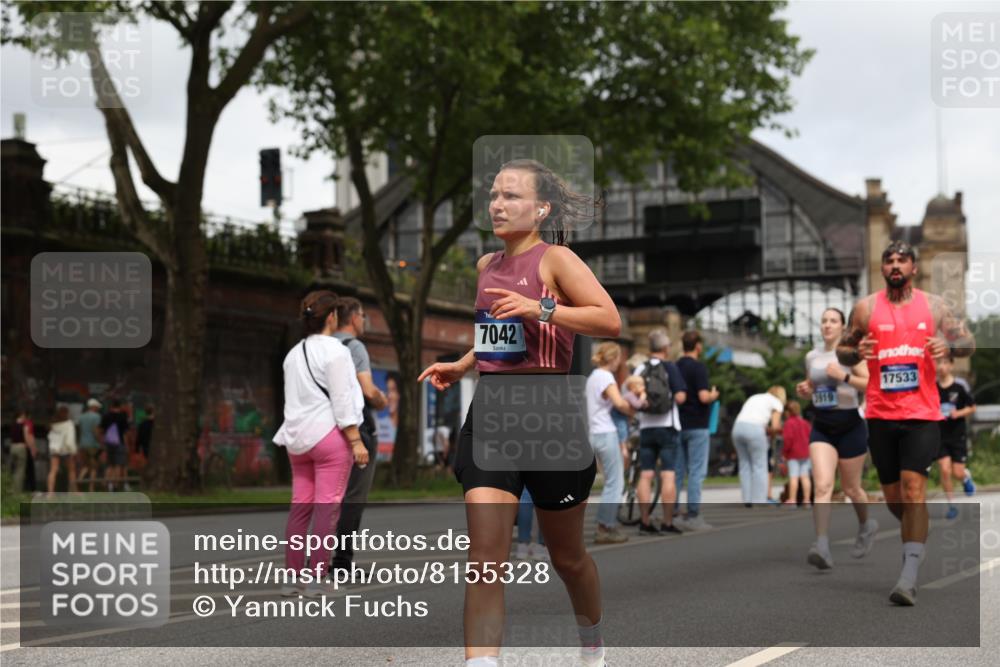 29.06.2025 - hella hamburg halbmarathon Yannick Fuchs http://msf.ph/oto/8155328 29.06.2025 10:58:12 20KM 1254, 1334, 2810, 3919, 4542, 6100, 7042, 7907, 8171, 8810, 8890, 9680, 9816, 10694, 11960, 12479, 12646, 13503, 13542, 13901, 14225, 14822, 14970, 15093, 15698, 15797, 16594, 16753, 17112, 17150, 17533, 17685, 17686, 18321, 18395, 18581, 18739, 19240 meine-sportfotos.de