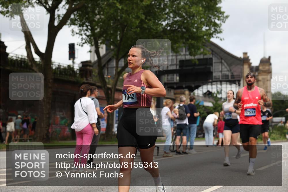 29.06.2025 - hella hamburg halbmarathon Yannick Fuchs http://msf.ph/oto/8155343 29.06.2025 10:58:13 20KM 1334, 2810, 3919, 4542, 6100, 7042, 7907, 8171, 8810, 8890, 9680, 9816, 10694, 11960, 12479, 12646, 13503, 13542, 13901, 14225, 14822, 14970, 15698, 15797, 16594, 16753, 17112, 17150, 17533, 17685, 17686, 18321, 18395, 18581, 18739, 19240 meine-sportfotos.de