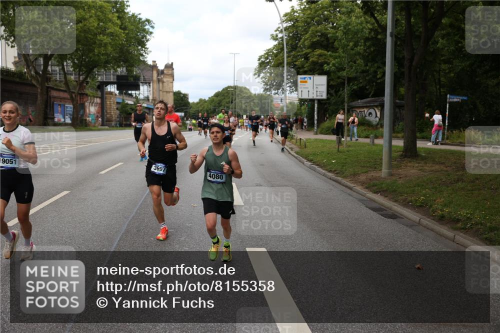 29.06.2025 - hella hamburg halbmarathon Yannick Fuchs http://msf.ph/oto/8155358 29.06.2025 10:38:02 20KM 3109, 3116, 3124, 3146, 3437, 3697, 3928, 4080, 5506, 5692, 6495, 7093, 7185, 7451, 8664, 9043, 9114, 9931, 10237, 10246, 10493, 11153, 11648, 11778, 11848, 12327, 12438, 12623, 12657, 12776, 13348, 13897, 14690, 15383, 15932, 16105, 16648, 16720, 16997, 17391, 17403, 17516, 18678, 18775, 19038, 19051, 19090 meine-sportfotos.de