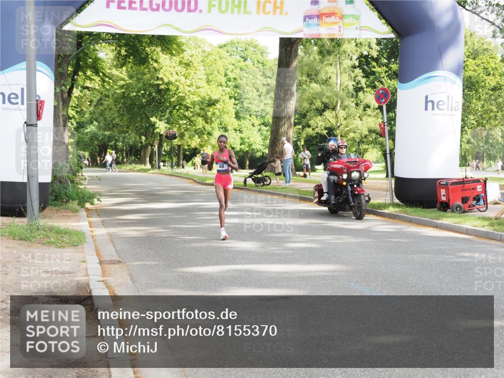 29.06.2025 - hella hamburg halbmarathon MichiJ http://msf.ph/oto/8155370 29.06.2025 10:01:37 Zwischen KM18-KM19 48 meine-sportfotos.de