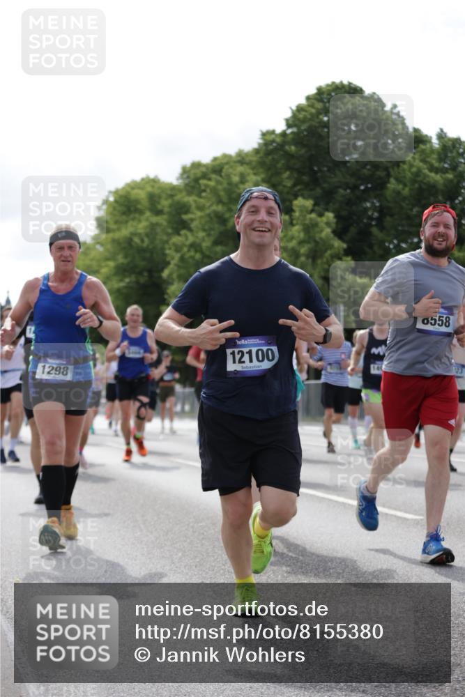 29.06.2025 - hella hamburg halbmarathon Jannik Wohlers http://msf.ph/oto/8155380 29.06.2025 10:16:47 Lombardsbrücke 1083, 1137, 1298, 1331, 1348, 1356, 1477, 1553, 2225, 2908, 3210, 3464, 3466, 3622, 5023, 5390, 5929, 5930, 5995, 6126, 6128, 6522, 7257, 7345, 7376, 7445, 7647, 7945, 8253, 8263, 8558, 8983, 9152, 9259, 9647, 10165, 10377, 10460, 10592, 10735, 11102, 12042, 12043, 12100, 12166, 13605, 14199, 14597, 14950, 15140, 15293, 15465, 16447, 16704, 16817, 17010, 17058, 17661, 17741, 17984, 18108, 18344, 18571 meine-sportfotos.de