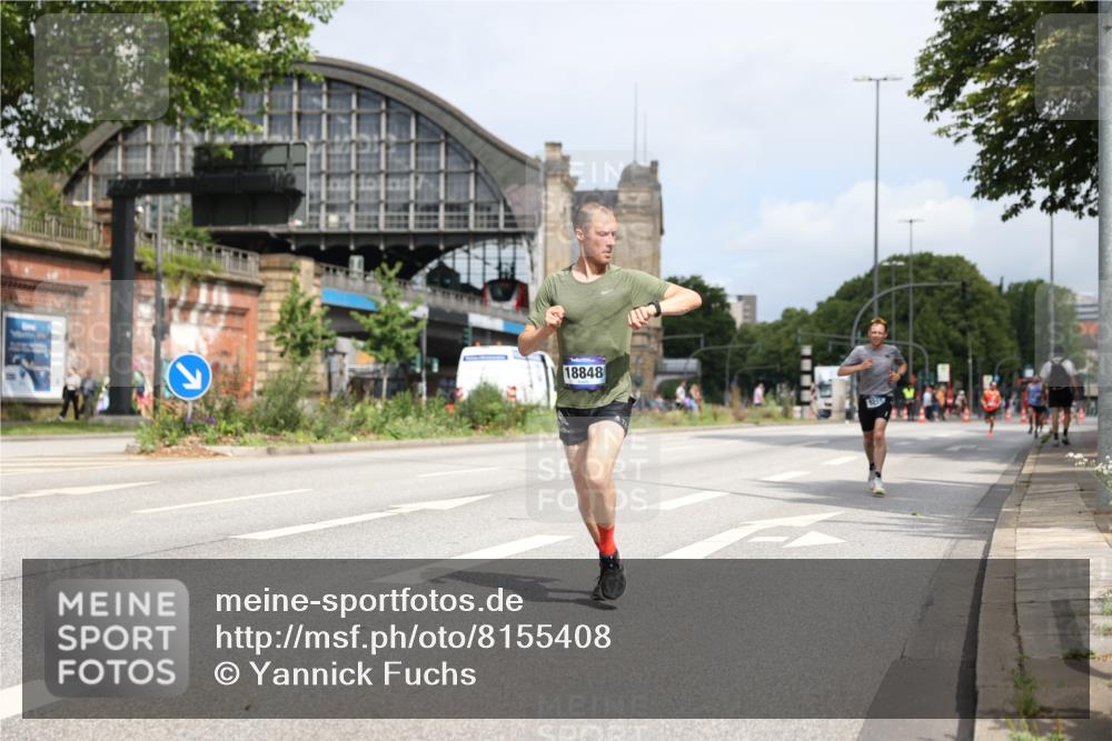 29.06.2025 - hella hamburg halbmarathon Yannick Fuchs http://msf.ph/oto/8155408 29.06.2025 10:15:39 20KM 54, 9255, 11829, 12678, 16245, 18848 meine-sportfotos.de