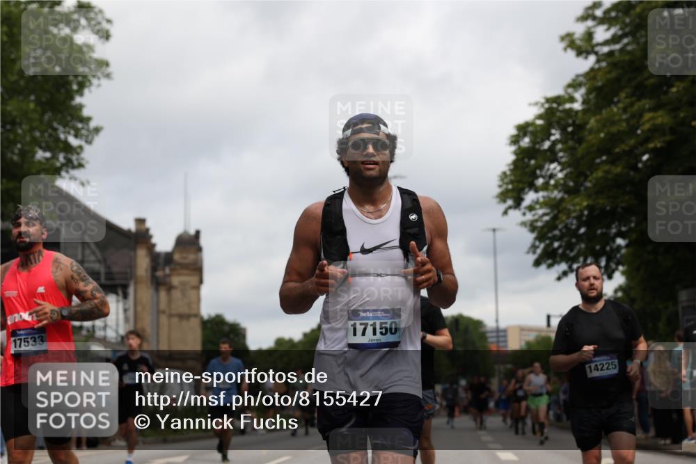 29.06.2025 - hella hamburg halbmarathon Yannick Fuchs http://msf.ph/oto/8155427 29.06.2025 10:58:14 20KM 1334, 2810, 3919, 4542, 6100, 7042, 7907, 8171, 8810, 8890, 9680, 9816, 10694, 11960, 12479, 12646, 13503, 13542, 13901, 14225, 14822, 14970, 15698, 15797, 16594, 16753, 17112, 17150, 17533, 17685, 17686, 18321, 18395, 18581, 18739, 19240 meine-sportfotos.de