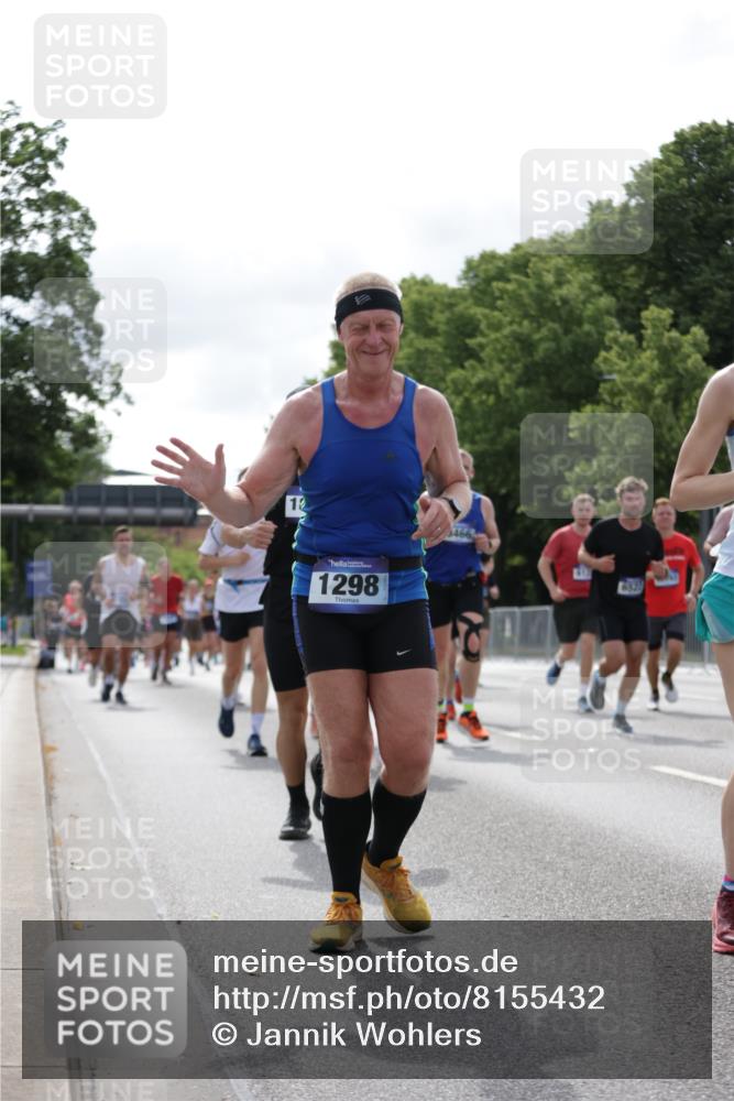 29.06.2025 - hella hamburg halbmarathon Jannik Wohlers http://msf.ph/oto/8155432 29.06.2025 10:16:48 Lombardsbrücke 1083, 1137, 1298, 1331, 1348, 1356, 1477, 1553, 2225, 2908, 3210, 3464, 3466, 3622, 5023, 5390, 5929, 5930, 5995, 6126, 6128, 6522, 7257, 7345, 7376, 7445, 7647, 7945, 8253, 8263, 8558, 8983, 9152, 9259, 9647, 10377, 10460, 10592, 10735, 11102, 12042, 12043, 12100, 12166, 13605, 14199, 14597, 14950, 15140, 15293, 15465, 16447, 16704, 16817, 17010, 17058, 17661, 17741, 17984, 18108, 18344, 18571 meine-sportfotos.de