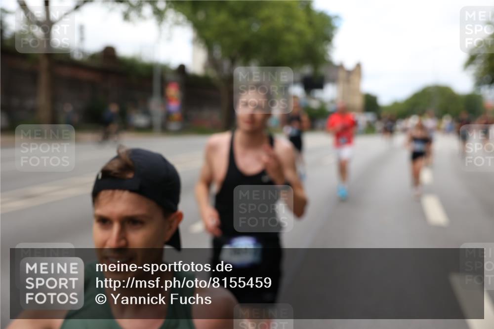 29.06.2025 - hella hamburg halbmarathon Yannick Fuchs http://msf.ph/oto/8155459 29.06.2025 10:38:03 20KM 3109, 3116, 3124, 3146, 3437, 3697, 3928, 4080, 5506, 5692, 6495, 7093, 7185, 7451, 8664, 8900, 9043, 9114, 9931, 10237, 10246, 10493, 11153, 11648, 11778, 11848, 12327, 12438, 12623, 12657, 12776, 13348, 13897, 14690, 15383, 15932, 16105, 16648, 16720, 16997, 17391, 17403, 17516, 18678, 18775, 19038, 19051, 19090 meine-sportfotos.de