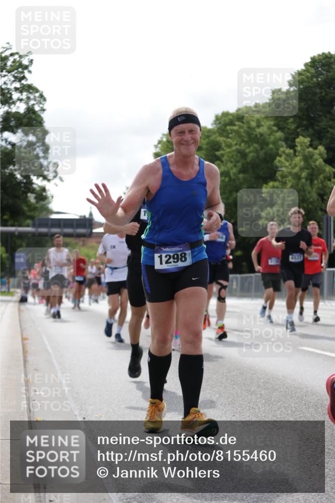 29.06.2025 - hella hamburg halbmarathon Jannik Wohlers http://msf.ph/oto/8155460 29.06.2025 10:16:48 Lombardsbrücke 1083, 1137, 1298, 1331, 1348, 1356, 1477, 1553, 2225, 2908, 3210, 3464, 3466, 3622, 5023, 5390, 5929, 5930, 5995, 6126, 6128, 6522, 7257, 7345, 7376, 7445, 7647, 7945, 8253, 8263, 8558, 8983, 9152, 9259, 9647, 10377, 10460, 10592, 10735, 11102, 12042, 12043, 12100, 12166, 13605, 14199, 14597, 14950, 15140, 15293, 15465, 16447, 16704, 16817, 17010, 17058, 17661, 17741, 17984, 18108, 18344, 18571 meine-sportfotos.de
