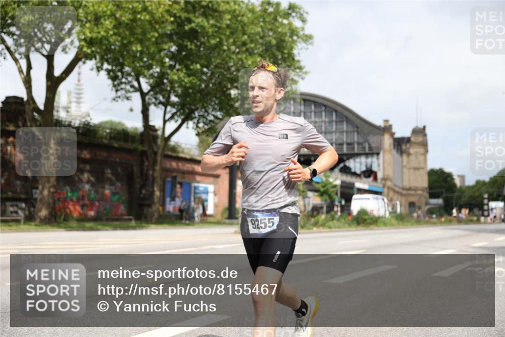 29.06.2025 - hella hamburg halbmarathon Yannick Fuchs http://msf.ph/oto/8155467 29.06.2025 10:15:43 20KM 54, 9255, 11829, 12678, 14302, 16245, 18848 meine-sportfotos.de