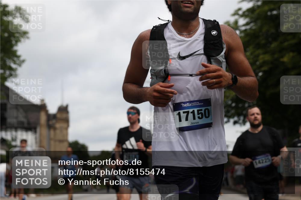 29.06.2025 - hella hamburg halbmarathon Yannick Fuchs http://msf.ph/oto/8155474 29.06.2025 10:58:14 20KM 1334, 2810, 3919, 4542, 6100, 7042, 7907, 8171, 8810, 8890, 9680, 9816, 10694, 11960, 12479, 12646, 13503, 13542, 13901, 14225, 14822, 14970, 15698, 15797, 16594, 16753, 17112, 17150, 17533, 17685, 17686, 18321, 18395, 18581, 18739, 19240 meine-sportfotos.de