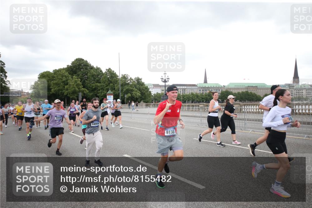 29.06.2025 - hella hamburg halbmarathon Jannik Wohlers http://msf.ph/oto/8155482 29.06.2025 10:53:43 Lombardsbrücke 1017, 1263, 1744, 1762, 1779, 1789, 2372, 2600, 2761, 2854, 3079, 3187, 3188, 3249, 3465, 3467, 3557, 4323, 4685, 4838, 5514, 5804, 5817, 5898, 6192, 6468, 6583, 6987, 6988, 7498, 7874, 7946, 8867, 9138, 9203, 10207, 11472, 11769, 11785, 11830, 12283, 12429, 12611, 12898, 12923, 13034, 13350, 13368, 13850, 14171, 14177, 14386, 14416, 14596, 14904, 15318, 15791, 16117, 16628, 16691, 16839, 16888, 16930, 17487, 17622, 18093, 18348, 18365, 18431, 18904, 19019 meine-sportfotos.de