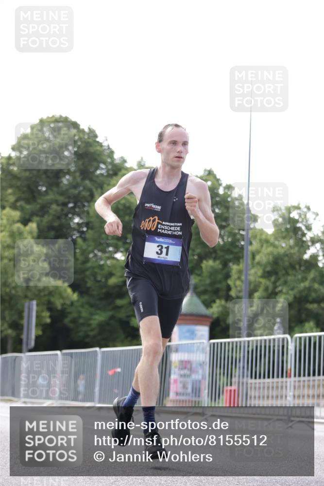 29.06.2025 - hella hamburg halbmarathon Jannik Wohlers http://msf.ph/oto/8155512 29.06.2025 09:36:45 Lombardsbrücke 31 meine-sportfotos.de