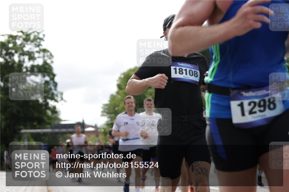 29.06.2025 - hella hamburg halbmarathon Jannik Wohlers http://msf.ph/oto/8155524 29.06.2025 10:16:49 Lombardsbrücke 1083, 1137, 1298, 1348, 1356, 1477, 1553, 2908, 3210, 3464, 3466, 3622, 5023, 5390, 5929, 5930, 5995, 6126, 6128, 6522, 7345, 7445, 7647, 7945, 8253, 8433, 8558, 8983, 9152, 9259, 9647, 10377, 10460, 10592, 10735, 11102, 12042, 12043, 12100, 12166, 13605, 14199, 14950, 15140, 15293, 15465, 16447, 16704, 16817, 17010, 17058, 17661, 17741, 17984, 18108, 18344, 18526, 18571 meine-sportfotos.de