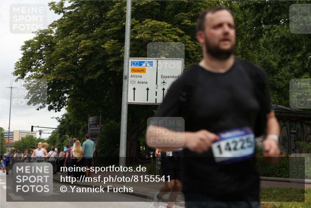 29.06.2025 - hella hamburg halbmarathon Yannick Fuchs http://msf.ph/oto/8155541 29.06.2025 10:58:16 20KM 2810, 3919, 4542, 6100, 7042, 7907, 8171, 8810, 8890, 9254, 9680, 9816, 10694, 11960, 12479, 12646, 13503, 13542, 13901, 14225, 14822, 14970, 15698, 15797, 16594, 16753, 17112, 17150, 17533, 18321, 18395, 18739, 19240 meine-sportfotos.de