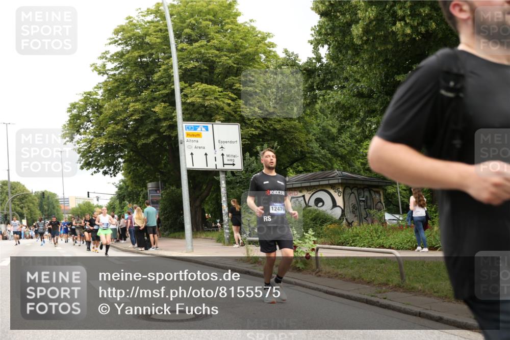 29.06.2025 - hella hamburg halbmarathon Yannick Fuchs http://msf.ph/oto/8155575 29.06.2025 10:58:16 20KM 2810, 3919, 4542, 6100, 7042, 7907, 8171, 8810, 8890, 9254, 9680, 9816, 10694, 11960, 12479, 12646, 13503, 13542, 13901, 14225, 14822, 14970, 15698, 15797, 16594, 16753, 17112, 17150, 17533, 18321, 18395, 18739, 19240 meine-sportfotos.de