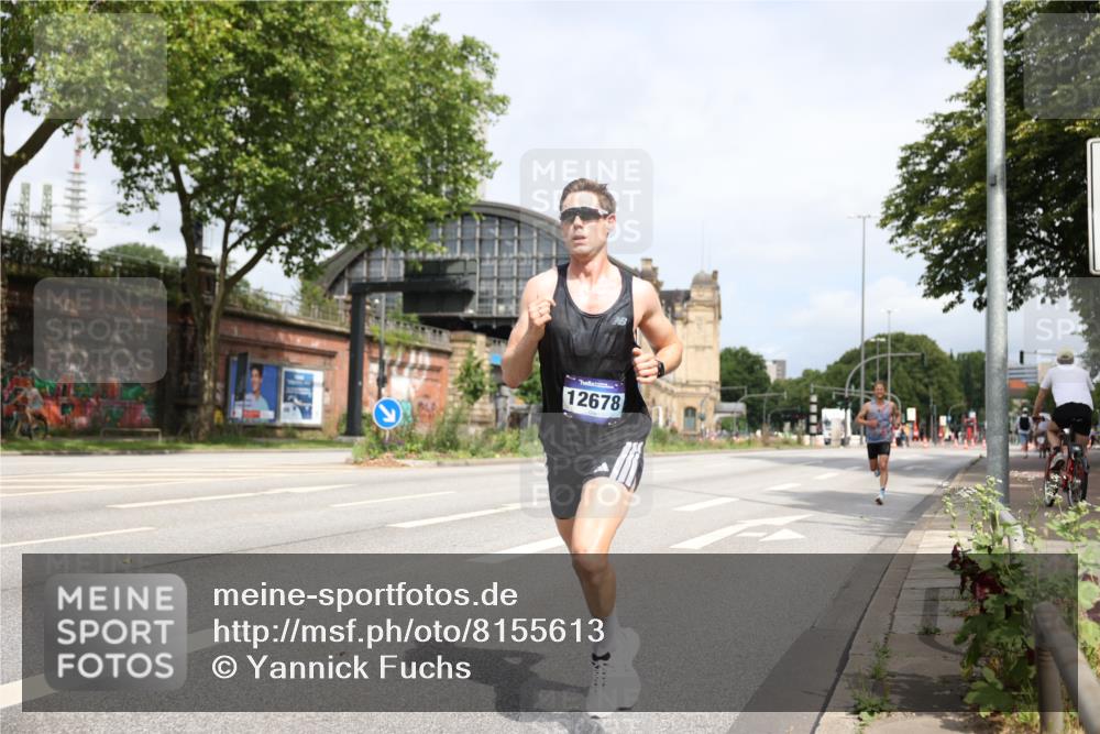 29.06.2025 - hella hamburg halbmarathon Yannick Fuchs http://msf.ph/oto/8155613 29.06.2025 10:16:01 20KM 12373, 12678, 14302, 14360, 15526, 19075 meine-sportfotos.de