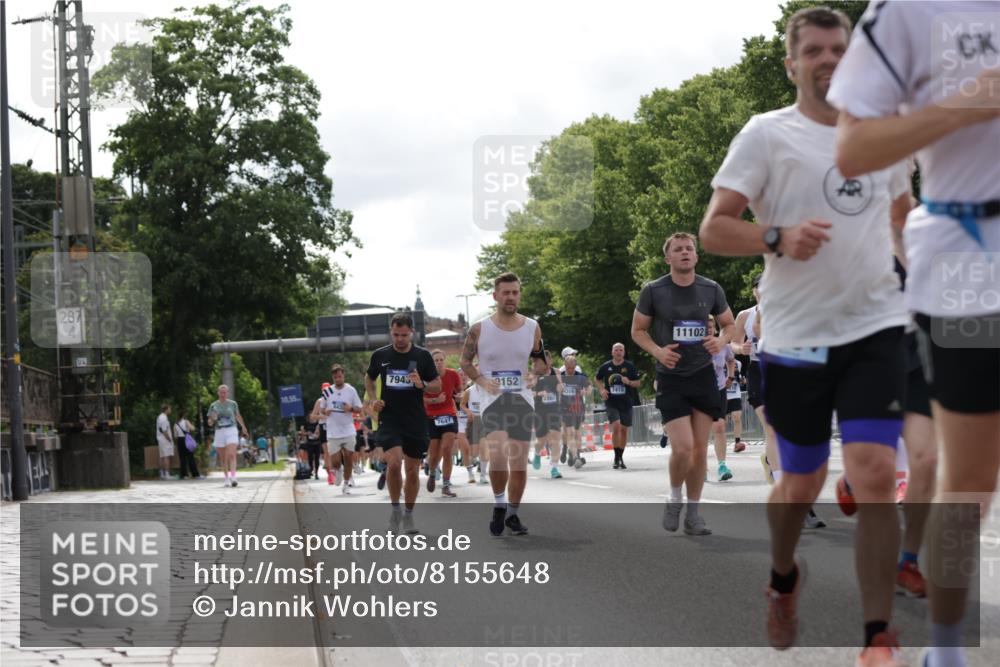 29.06.2025 - hella hamburg halbmarathon Jannik Wohlers http://msf.ph/oto/8155648 29.06.2025 10:16:52 Lombardsbrücke 1083, 1137, 1298, 1348, 1356, 1477, 2860, 2908, 3210, 3464, 3466, 3802, 3803, 5023, 5390, 5929, 5930, 5995, 6126, 6128, 6520, 6522, 7011, 7410, 7445, 7647, 7945, 8210, 8253, 8309, 8433, 8558, 8983, 9152, 9259, 9647, 10377, 10460, 10592, 11102, 12042, 12100, 12166, 13605, 14199, 14208, 14209, 14950, 15140, 15293, 15465, 16704, 16817, 17010, 17058, 17741, 17927, 17984, 18039, 18060, 18108, 18344, 18526, 18571 meine-sportfotos.de