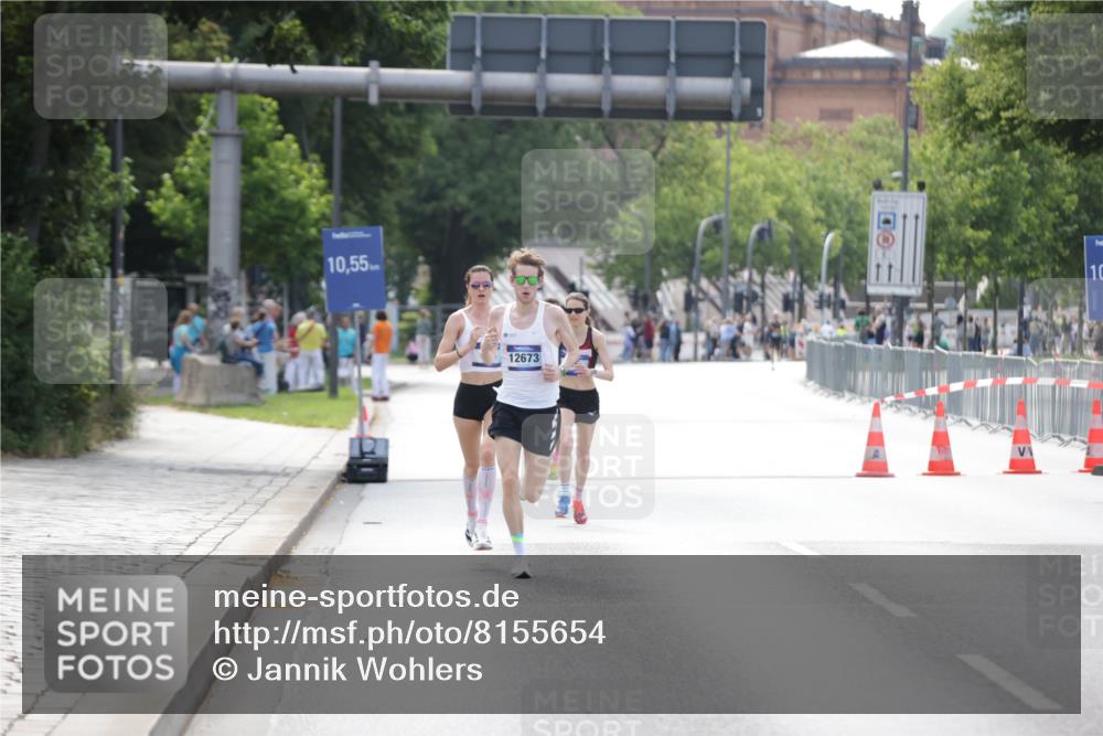 29.06.2025 - hella hamburg halbmarathon Jannik Wohlers http://msf.ph/oto/8155654 29.06.2025 09:37:18 Lombardsbrücke  meine-sportfotos.de