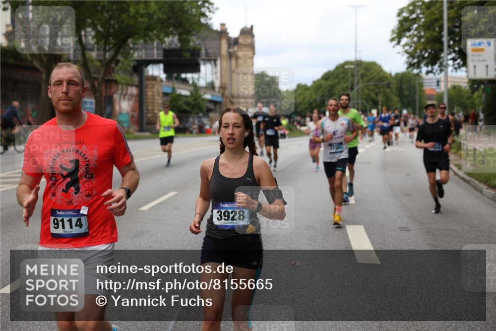 29.06.2025 - hella hamburg halbmarathon Yannick Fuchs http://msf.ph/oto/8155665 29.06.2025 10:38:05 20KM 3109, 3116, 3124, 3146, 3437, 3697, 3928, 5506, 5692, 6495, 7093, 7185, 7451, 8218, 8664, 8900, 9043, 9114, 9931, 10246, 10493, 11153, 11648, 11778, 11848, 12327, 12438, 12623, 12657, 13348, 13897, 14690, 14861, 15383, 15932, 16105, 16648, 16720, 16997, 17376, 17391, 17403, 17516, 17912, 18678, 18775, 18942, 19090 meine-sportfotos.de