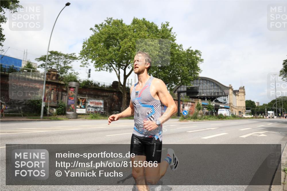29.06.2025 - hella hamburg halbmarathon Yannick Fuchs http://msf.ph/oto/8155666 29.06.2025 10:16:05 20KM 11210, 12373, 12678, 14302, 14360, 15526, 19075 meine-sportfotos.de