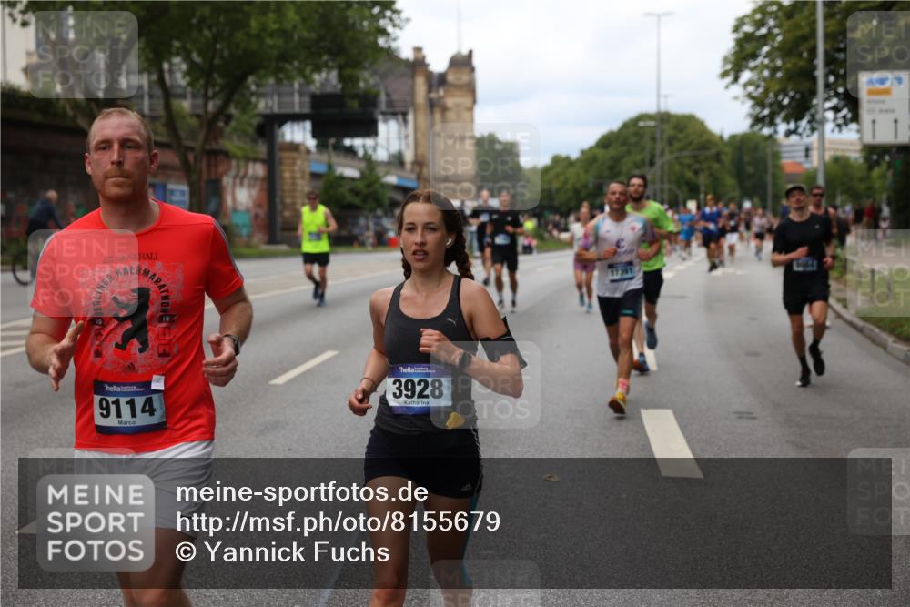 29.06.2025 - hella hamburg halbmarathon Yannick Fuchs http://msf.ph/oto/8155679 29.06.2025 10:38:05 20KM 3109, 3116, 3124, 3146, 3437, 3697, 3928, 5506, 5692, 6495, 7093, 7185, 7451, 8218, 8664, 8900, 9043, 9114, 9931, 10246, 10493, 11153, 11648, 11778, 11848, 12327, 12438, 12623, 12657, 13348, 13897, 14690, 14861, 15383, 15932, 16105, 16648, 16720, 16997, 17376, 17391, 17403, 17516, 17912, 18678, 18775, 18942, 19090 meine-sportfotos.de