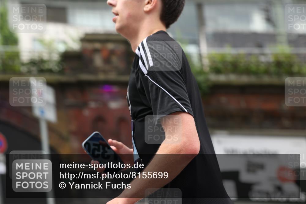 29.06.2025 - hella hamburg halbmarathon Yannick Fuchs http://msf.ph/oto/8155699 29.06.2025 10:58:18 20KM 2463, 2810, 3919, 4542, 6100, 7042, 7474, 7907, 8171, 8810, 8890, 9254, 9680, 9816, 10694, 11960, 12479, 12646, 13503, 13542, 13901, 14225, 14822, 14970, 15698, 15797, 16594, 16753, 17112, 17150, 17533, 18321, 18395, 18440, 18739, 19240 meine-sportfotos.de
