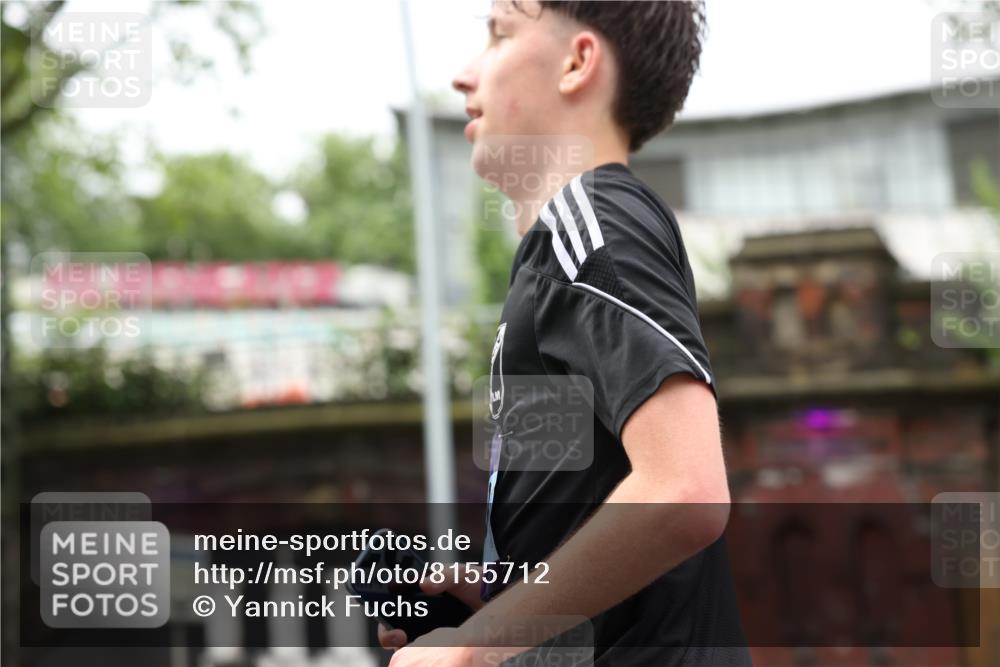 29.06.2025 - hella hamburg halbmarathon Yannick Fuchs http://msf.ph/oto/8155712 29.06.2025 10:58:18 20KM 2463, 2810, 3919, 4542, 6100, 7042, 7474, 7907, 8171, 8810, 8890, 9254, 9680, 9816, 10694, 11960, 12479, 12646, 13503, 13542, 13901, 14225, 14822, 14970, 15698, 15797, 16594, 16753, 17112, 17150, 17533, 18321, 18395, 18440, 18739, 19240 meine-sportfotos.de