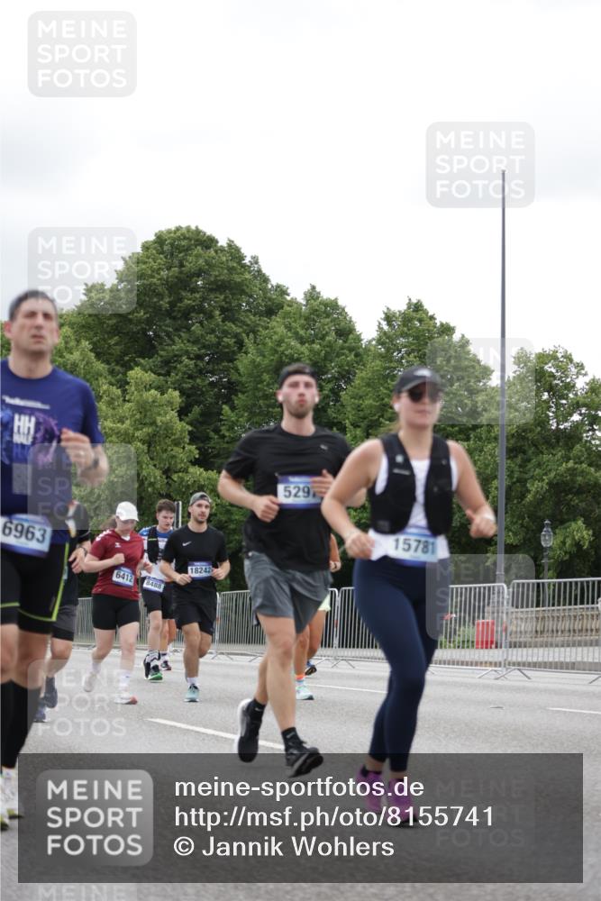 29.06.2025 - hella hamburg halbmarathon Jannik Wohlers http://msf.ph/oto/8155741 29.06.2025 11:01:02 Lombardsbrücke 1225, 1435, 1746, 3395, 3589, 3627, 3629, 3649, 4020, 4279, 5170, 5297, 5342, 5618, 6394, 6411, 6412, 6963, 7008, 7072, 7255, 7399, 8488, 8556, 8562, 9235, 9458, 10255, 10256, 10272, 11001, 11146, 11280, 11510, 12294, 12351, 12356, 12357, 12701, 12857, 13319, 13447, 13759, 13999, 14476, 14958, 15302, 15554, 15781, 15839, 16299, 16300, 16572, 16827, 17279, 17302, 17308, 17338, 17413, 17546, 17679, 17747, 18242, 18787, 19147, 19236 meine-sportfotos.de
