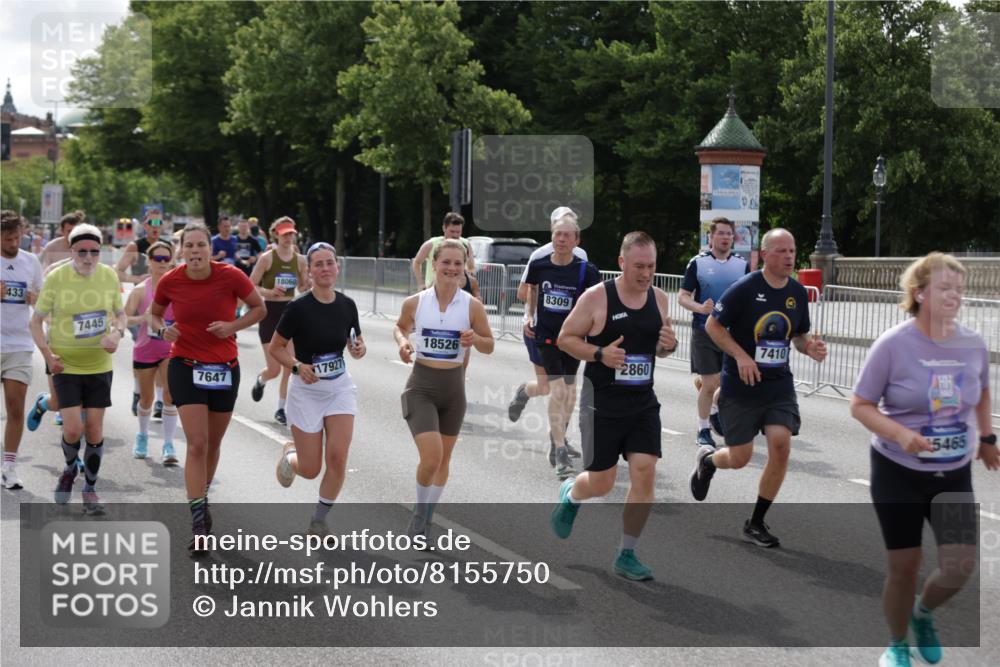 29.06.2025 - hella hamburg halbmarathon Jannik Wohlers http://msf.ph/oto/8155750 29.06.2025 10:16:57 Lombardsbrücke 1083, 1356, 1477, 2305, 2860, 3464, 3466, 3802, 3803, 4194, 4852, 5023, 5390, 5930, 6126, 6128, 6520, 6522, 7011, 7291, 7410, 7445, 7566, 7647, 7844, 7945, 8210, 8253, 8309, 8351, 8433, 8558, 8895, 9152, 9259, 10377, 10460, 10592, 11102, 12042, 12100, 12166, 14199, 14208, 14209, 14648, 14950, 15293, 15465, 16555, 16817, 17058, 17628, 17717, 17927, 17984, 18039, 18060, 18108, 18344, 18469, 18526, 18571 meine-sportfotos.de
