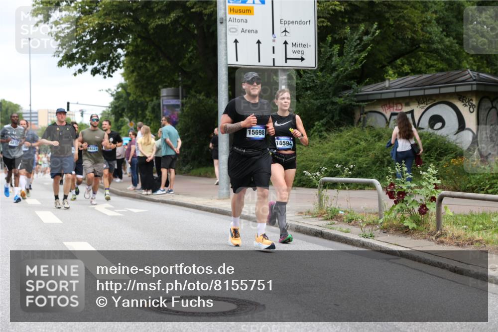 29.06.2025 - hella hamburg halbmarathon Yannick Fuchs http://msf.ph/oto/8155751 29.06.2025 10:58:22 20KM 2298, 2463, 2810, 3919, 4542, 6100, 7474, 7907, 8171, 8810, 8890, 9254, 9680, 9816, 10694, 11960, 12479, 12646, 13503, 13901, 14225, 14822, 14970, 15698, 15797, 16455, 16594, 16753, 17150, 17533, 18321, 18440, 18739, 19240 meine-sportfotos.de