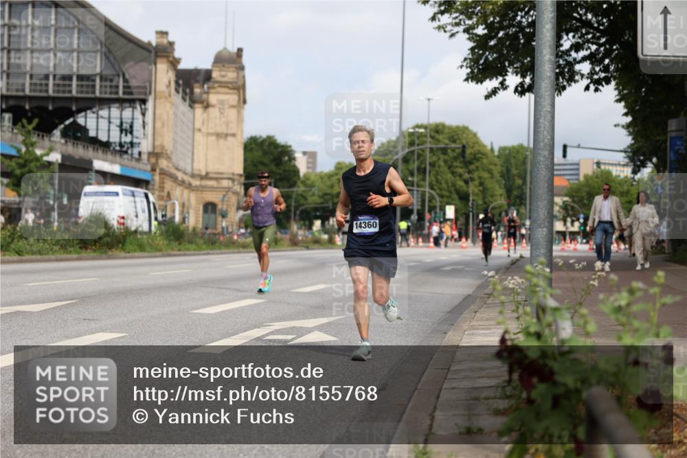 29.06.2025 - hella hamburg halbmarathon Yannick Fuchs http://msf.ph/oto/8155768 29.06.2025 10:16:21 20KM 6530, 11210, 12373, 14360, 14717, 14766, 14933, 15526, 16988, 17402, 19075 meine-sportfotos.de