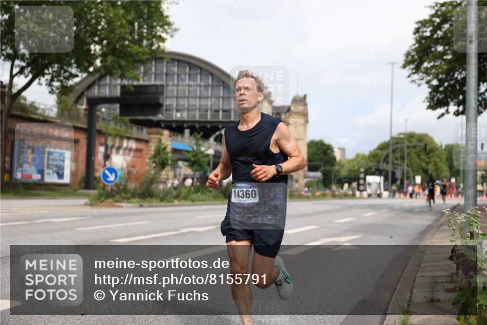 29.06.2025 - hella hamburg halbmarathon Yannick Fuchs http://msf.ph/oto/8155791 29.06.2025 10:16:22 20KM 6530, 11210, 12373, 14360, 14717, 14766, 14933, 15526, 16988, 17402, 19075 meine-sportfotos.de