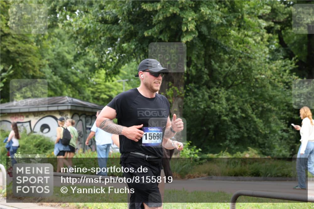 29.06.2025 - hella hamburg halbmarathon Yannick Fuchs http://msf.ph/oto/8155819 29.06.2025 10:58:24 20KM 2298, 2463, 2810, 3919, 4542, 6100, 7474, 8171, 8810, 8890, 9254, 9680, 9816, 10694, 11960, 12426, 12479, 12646, 13503, 13901, 14225, 14822, 14970, 15698, 15797, 16455, 16594, 16753, 17533, 18321, 18440, 18739, 19240 meine-sportfotos.de