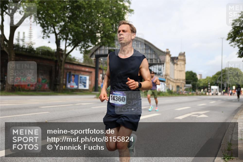 29.06.2025 - hella hamburg halbmarathon Yannick Fuchs http://msf.ph/oto/8155824 29.06.2025 10:16:23 20KM 6530, 11210, 14360, 14717, 14766, 14933, 15526, 16120, 16988, 17402, 19075 meine-sportfotos.de