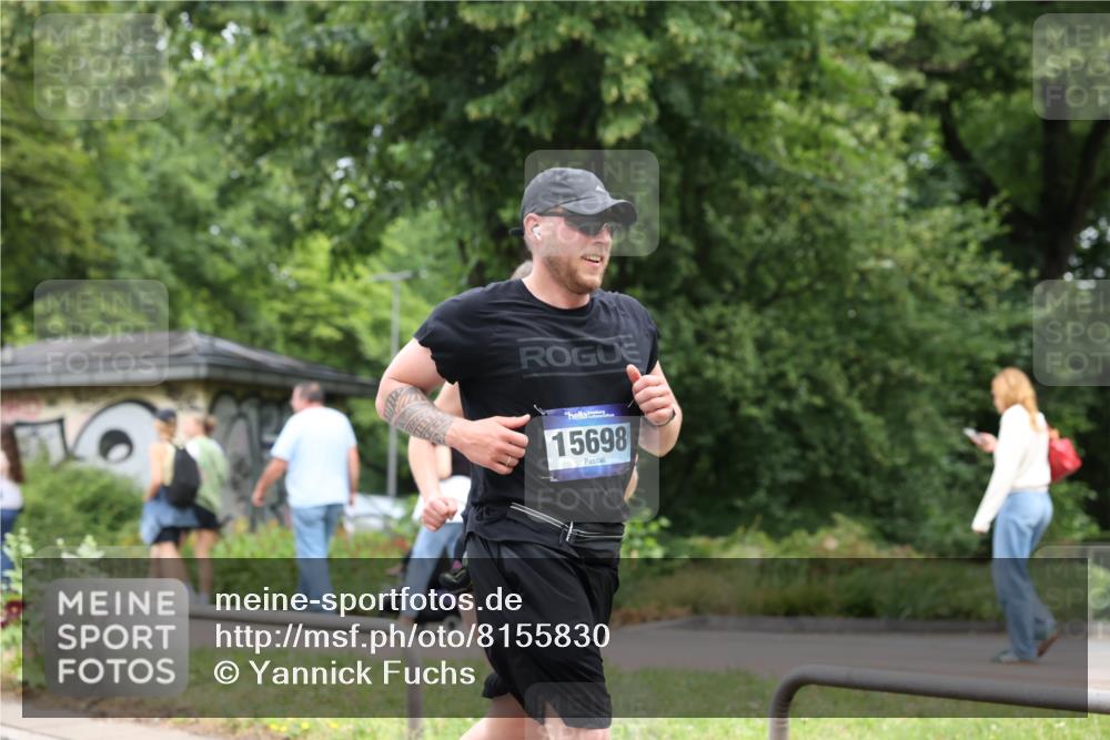 29.06.2025 - hella hamburg halbmarathon Yannick Fuchs http://msf.ph/oto/8155830 29.06.2025 10:58:24 20KM 2298, 2463, 2810, 3919, 4542, 6100, 7474, 8171, 8810, 8890, 9254, 9680, 9816, 10694, 11960, 12426, 12479, 12646, 13503, 13901, 14225, 14822, 14970, 15698, 15797, 16455, 16594, 16753, 17533, 18321, 18440, 18739, 19240 meine-sportfotos.de