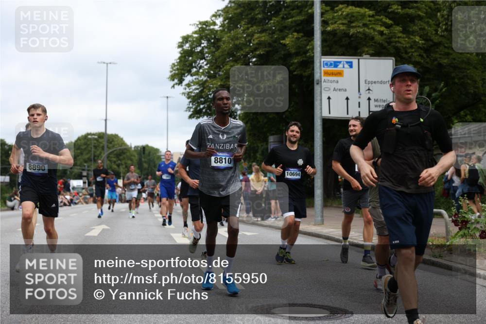 29.06.2025 - hella hamburg halbmarathon Yannick Fuchs http://msf.ph/oto/8155950 29.06.2025 10:58:26 20KM 2298, 2463, 3919, 4542, 6100, 7474, 8171, 8810, 8890, 9254, 9680, 9816, 10694, 11960, 12426, 12479, 12646, 12843, 13901, 14225, 14822, 14970, 15698, 15797, 16455, 16594, 16753, 18321, 18440, 18739, 19240 meine-sportfotos.de