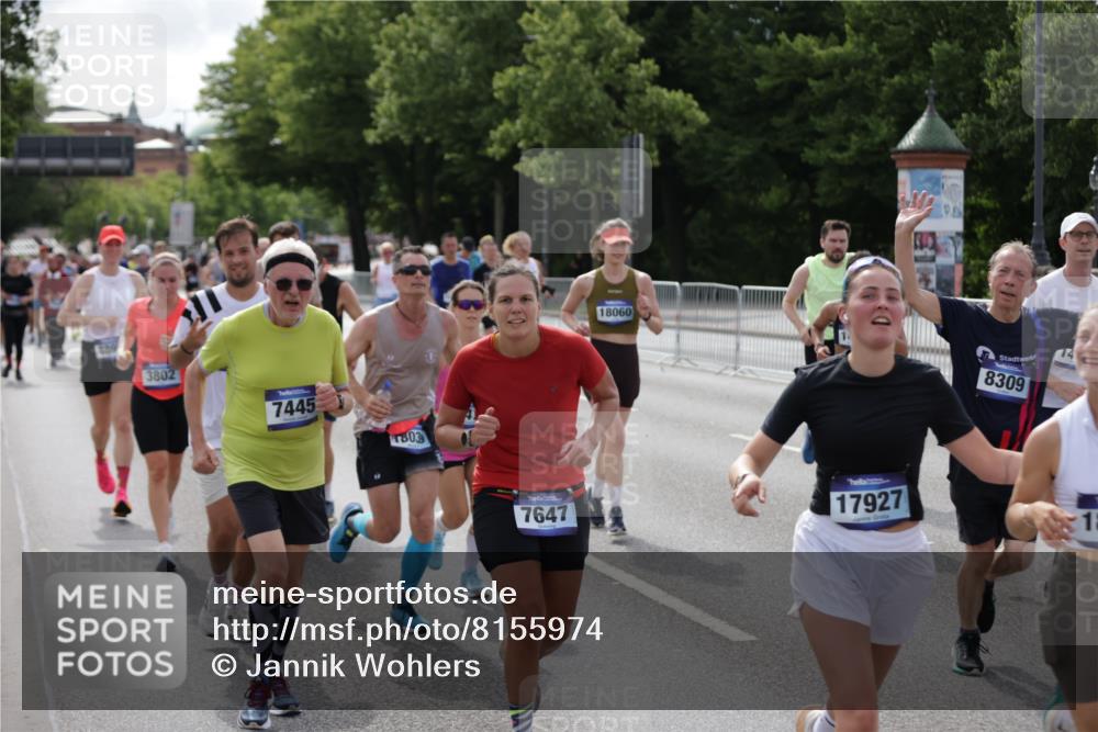 29.06.2025 - hella hamburg halbmarathon Jannik Wohlers http://msf.ph/oto/8155974 29.06.2025 10:16:59 Lombardsbrücke 1083, 1477, 2305, 2860, 3464, 3466, 3802, 3803, 4194, 4852, 5023, 6126, 6128, 6520, 6522, 7011, 7291, 7410, 7445, 7566, 7647, 7844, 7945, 8210, 8253, 8309, 8351, 8433, 8895, 9152, 9259, 10377, 10460, 10592, 10620, 11102, 12042, 12166, 12668, 14199, 14208, 14209, 14648, 14877, 14950, 15293, 15465, 16024, 16555, 16817, 17058, 17628, 17717, 17927, 18039, 18060, 18108, 18344, 18469, 18526, 18564 meine-sportfotos.de