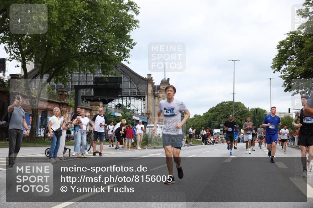 29.06.2025 - hella hamburg halbmarathon Yannick Fuchs http://msf.ph/oto/8156005 29.06.2025 10:58:27 20KM 2298, 2463, 3919, 4542, 6100, 7081, 7474, 8171, 8810, 8890, 9254, 9680, 9816, 10694, 11960, 12426, 12479, 12646, 12843, 13901, 14822, 14970, 15698, 15797, 16455, 16594, 16753, 18321, 18440, 18520, 18739, 19240 meine-sportfotos.de