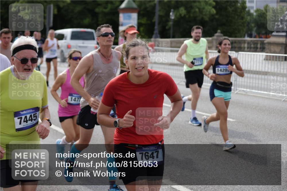 29.06.2025 - hella hamburg halbmarathon Jannik Wohlers http://msf.ph/oto/8156053 29.06.2025 10:17:00 Lombardsbrücke 1083, 1204, 1477, 2305, 2860, 3464, 3466, 3802, 3803, 4194, 4852, 5023, 6126, 6128, 6520, 6522, 6786, 7011, 7291, 7410, 7445, 7566, 7647, 7844, 7945, 8210, 8253, 8309, 8351, 8433, 8895, 9152, 9259, 10377, 10460, 10592, 10620, 10677, 11102, 12042, 12166, 12668, 14199, 14208, 14209, 14307, 14648, 14877, 14950, 15293, 15465, 16024, 16555, 17058, 17628, 17717, 17927, 18039, 18060, 18108, 18344, 18469, 18526, 18564 meine-sportfotos.de
