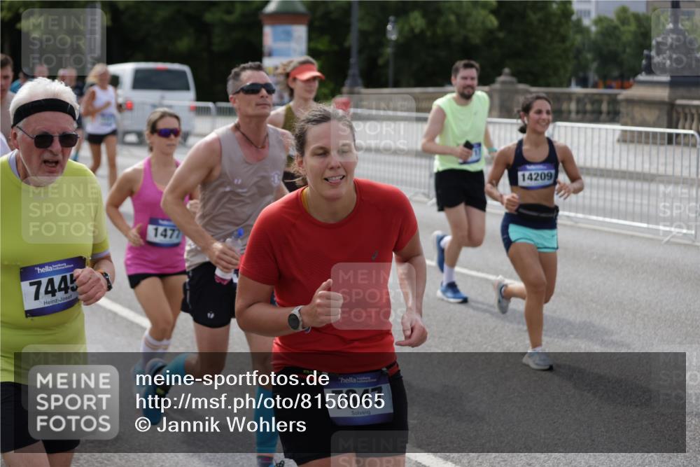 29.06.2025 - hella hamburg halbmarathon Jannik Wohlers http://msf.ph/oto/8156065 29.06.2025 10:17:00 Lombardsbrücke 1083, 1204, 1477, 2305, 2860, 3464, 3466, 3802, 3803, 4194, 4852, 5023, 6126, 6128, 6520, 6522, 6786, 7011, 7291, 7410, 7445, 7566, 7647, 7844, 7945, 8210, 8253, 8309, 8351, 8433, 8895, 9152, 9259, 10377, 10460, 10592, 10620, 10677, 11102, 12042, 12166, 12668, 14199, 14208, 14209, 14307, 14648, 14877, 14950, 15293, 15465, 16024, 16555, 17058, 17628, 17717, 17927, 18039, 18060, 18108, 18344, 18469, 18526, 18564 meine-sportfotos.de
