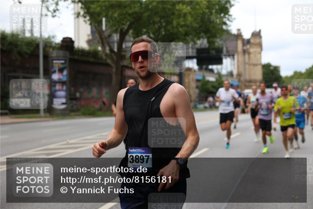 29.06.2025 - hella hamburg halbmarathon Yannick Fuchs http://msf.ph/oto/8156181 29.06.2025 10:38:15 20KM 1558, 3146, 3437, 4425, 4981, 5506, 5692, 6495, 6705, 6991, 7093, 7185, 7451, 8063, 8145, 8218, 8900, 9043, 9081, 9931, 10246, 10669, 10930, 11153, 11346, 11648, 11778, 11848, 12327, 12438, 12623, 12657, 12966, 13348, 13421, 13897, 13996, 14690, 14861, 15383, 15512, 15932, 16062, 16105, 16224, 16301, 16547, 16549, 16648, 16720, 17376, 17516, 17912, 18678, 18775, 18942, 19090 meine-sportfotos.de