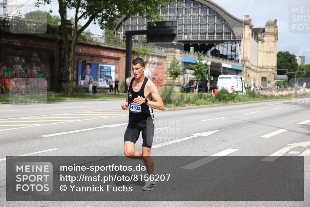 29.06.2025 - hella hamburg halbmarathon Yannick Fuchs http://msf.ph/oto/8156207 29.06.2025 10:16:41 20KM 14766, 14933, 16120, 17402 meine-sportfotos.de