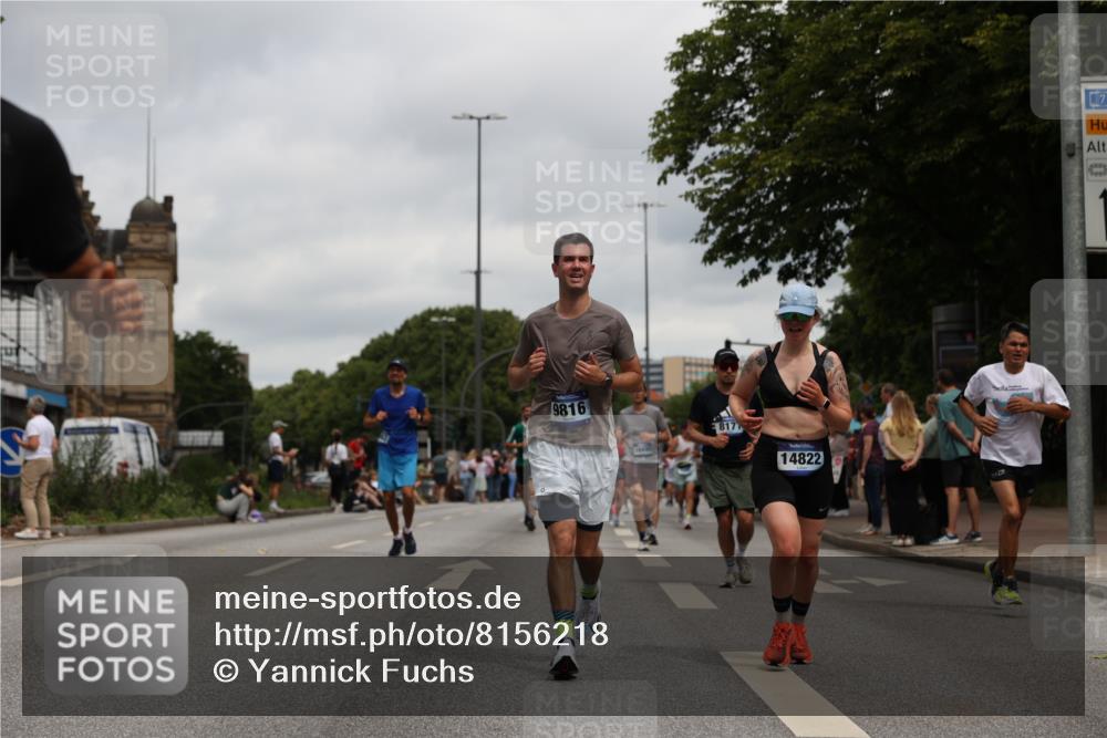 29.06.2025 - hella hamburg halbmarathon Yannick Fuchs http://msf.ph/oto/8156218 29.06.2025 10:58:31 20KM 1842, 2298, 2463, 3919, 4542, 6100, 7081, 7474, 8171, 8810, 8890, 9254, 9680, 9816, 10694, 10824, 11960, 12426, 12646, 12781, 12843, 13901, 14822, 14970, 15698, 16455, 16594, 16753, 16770, 18321, 18440, 18520, 18739, 19240 meine-sportfotos.de