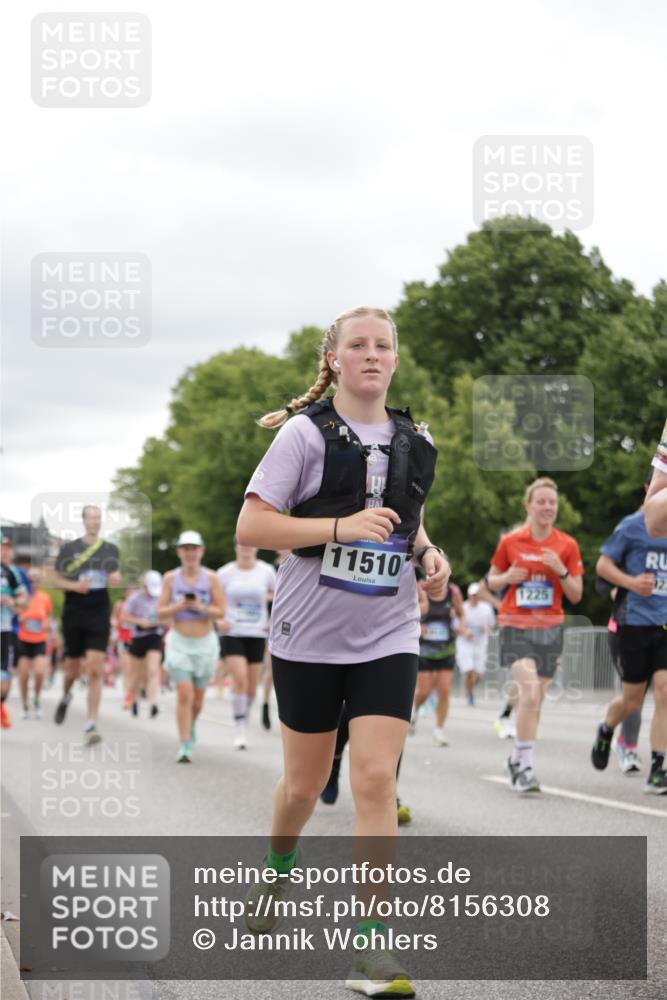 29.06.2025 - hella hamburg halbmarathon Jannik Wohlers http://msf.ph/oto/8156308 29.06.2025 11:01:08 Lombardsbrücke 1225, 1251, 1435, 1746, 2679, 3395, 3627, 3629, 4020, 4279, 5170, 5297, 5342, 5618, 6205, 6394, 6411, 6412, 7255, 7424, 8488, 9235, 9458, 11001, 11146, 11510, 12050, 12294, 12701, 12857, 12990, 13447, 13759, 14853, 14958, 15043, 15554, 15781, 15839, 16299, 16300, 16827, 17279, 17302, 17308, 17338, 17413, 17546, 17747, 18242, 19147, 19236 meine-sportfotos.de