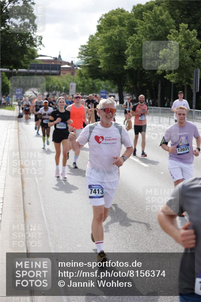 29.06.2025 - hella hamburg halbmarathon Jannik Wohlers http://msf.ph/oto/8156374 29.06.2025 10:17:14 Lombardsbrücke 1015, 1204, 1274, 1458, 1749, 1795, 2094, 2259, 2305, 2548, 3292, 4194, 4218, 4852, 5002, 6254, 6336, 6352, 6786, 7258, 7291, 7413, 7566, 7844, 8144, 8351, 8895, 9400, 9848, 10620, 10677, 11372, 11707, 12031, 12668, 12683, 14194, 14307, 14648, 14877, 15978, 16024, 16555, 17083, 17270, 17542, 17616, 17628, 17717, 18469, 18564, 19029 meine-sportfotos.de