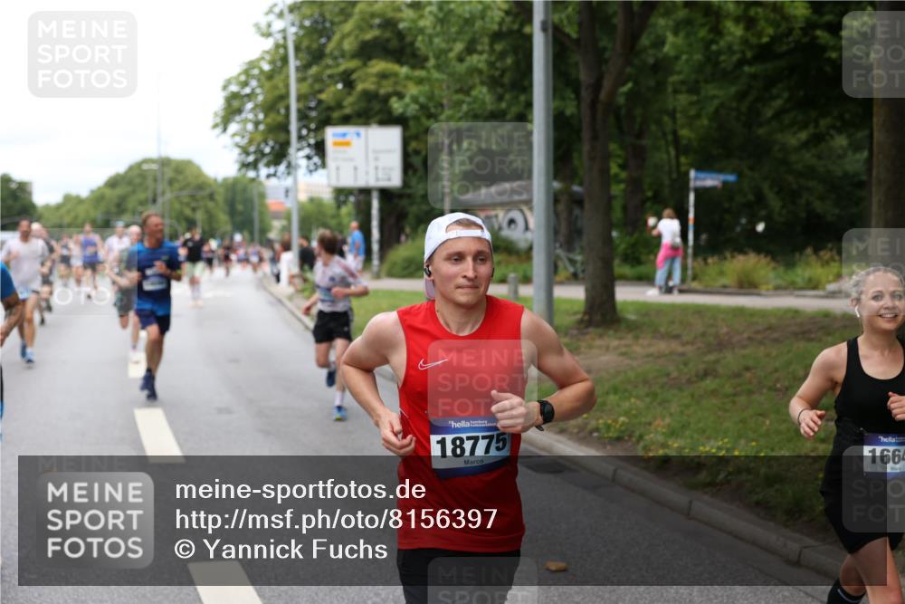 29.06.2025 - hella hamburg halbmarathon Yannick Fuchs http://msf.ph/oto/8156397 29.06.2025 10:38:18 20KM 1415, 1558, 2816, 3146, 3437, 3907, 4425, 4981, 5506, 5624, 5692, 6490, 6705, 6991, 7005, 7093, 7185, 7451, 8063, 8145, 8218, 8900, 9043, 9081, 9374, 9633, 9931, 10246, 10669, 10930, 11153, 11346, 11648, 11848, 12327, 12438, 12966, 13348, 13421, 13897, 13996, 14690, 14861, 15383, 15512, 15862, 15932, 16062, 16105, 16224, 16301, 16547, 16549, 16648, 16720, 17251, 17376, 17516, 17912, 18678, 18775, 18942, 19090 meine-sportfotos.de
