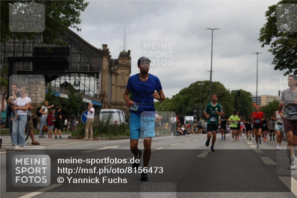 29.06.2025 - hella hamburg halbmarathon Yannick Fuchs http://msf.ph/oto/8156473 29.06.2025 10:58:35 20KM 1229, 1842, 2298, 2463, 2698, 3572, 3919, 4542, 6100, 7081, 7271, 7474, 8171, 8405, 8810, 9254, 9680, 9816, 10402, 10694, 10824, 11556, 11960, 12426, 12646, 12781, 12843, 13901, 14822, 15009, 15698, 16344, 16455, 16753, 16770, 16911, 18321, 18440, 18520, 18707, 18739, 19240 meine-sportfotos.de