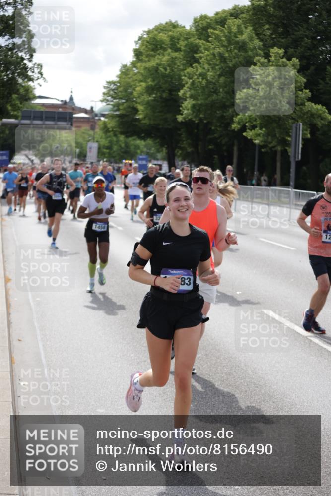 29.06.2025 - hella hamburg halbmarathon Jannik Wohlers http://msf.ph/oto/8156490 29.06.2025 10:17:17 Lombardsbrücke 1015, 1204, 1274, 1458, 1749, 1795, 2094, 2259, 2548, 3138, 3292, 4218, 5002, 5290, 5611, 5733, 6254, 6336, 6352, 6786, 7258, 7291, 7413, 7566, 7844, 8144, 9400, 9798, 9848, 10174, 10620, 10677, 11156, 11275, 11372, 11707, 11916, 12031, 12668, 12683, 14194, 14307, 14420, 14648, 14825, 14877, 15978, 16024, 16038, 16576, 16707, 17083, 17270, 17542, 17616, 18469, 18564, 19029 meine-sportfotos.de