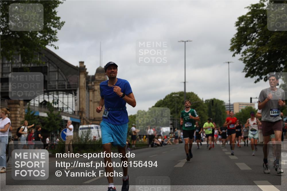 29.06.2025 - hella hamburg halbmarathon Yannick Fuchs http://msf.ph/oto/8156494 29.06.2025 10:58:36 20KM 1062, 1229, 1842, 2298, 2463, 2698, 3572, 4542, 6100, 7081, 7271, 7474, 8171, 8405, 9254, 9680, 9816, 9986, 10067, 10402, 10694, 10824, 11556, 11960, 12426, 12475, 12646, 12781, 12843, 13901, 14822, 15009, 16344, 16455, 16605, 16753, 16770, 16911, 17895, 18321, 18440, 18520, 18707, 18739, 19240 meine-sportfotos.de
